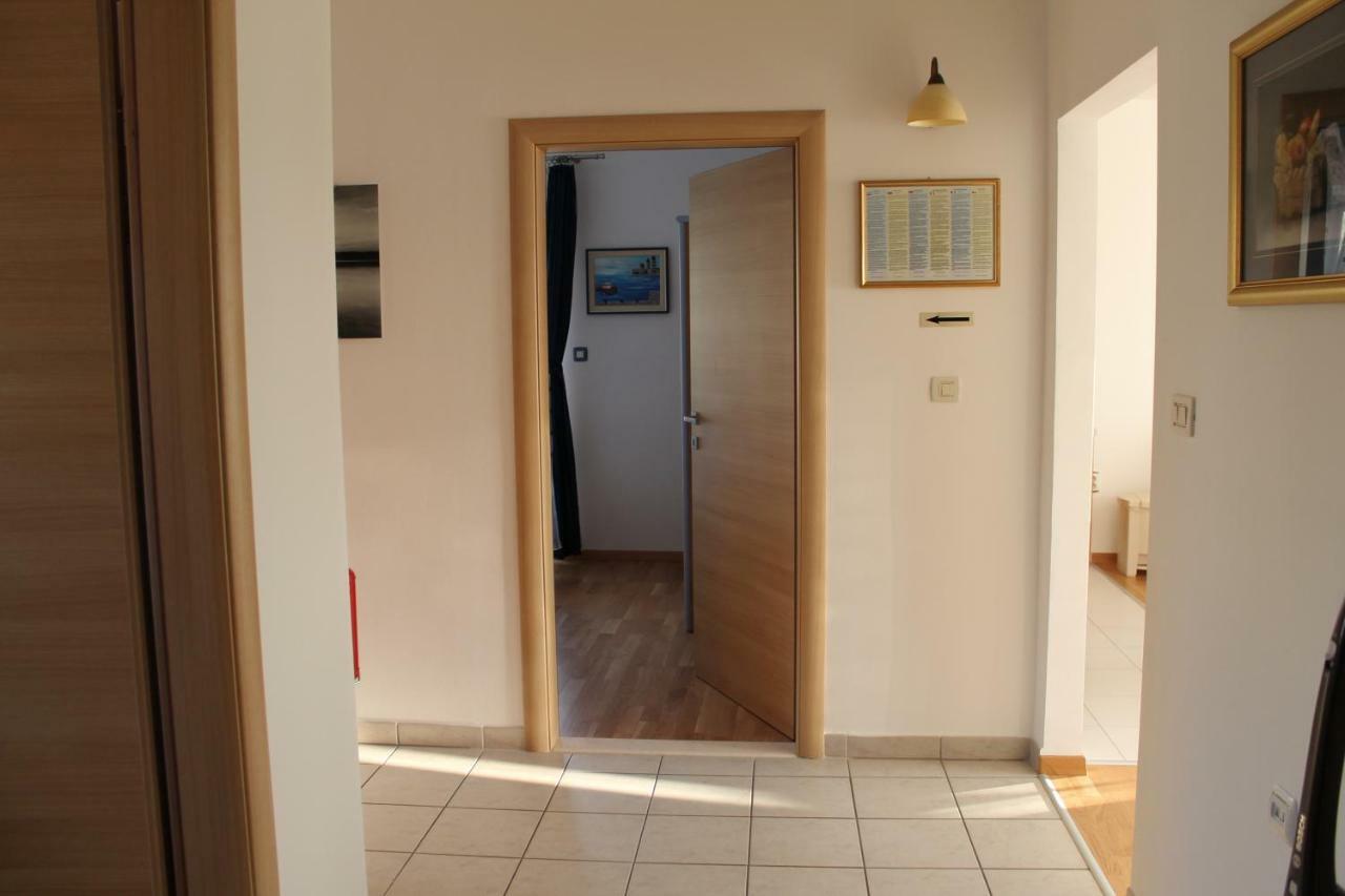 Apartman Nives Daire Trogir Dış mekan fotoğraf